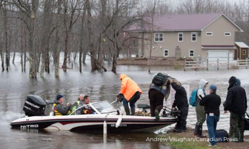 flooding-evacuation-photocredit flooding-evacuation-photocredit
