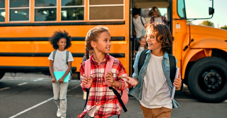 school-bus-kids-exiting.jpeg